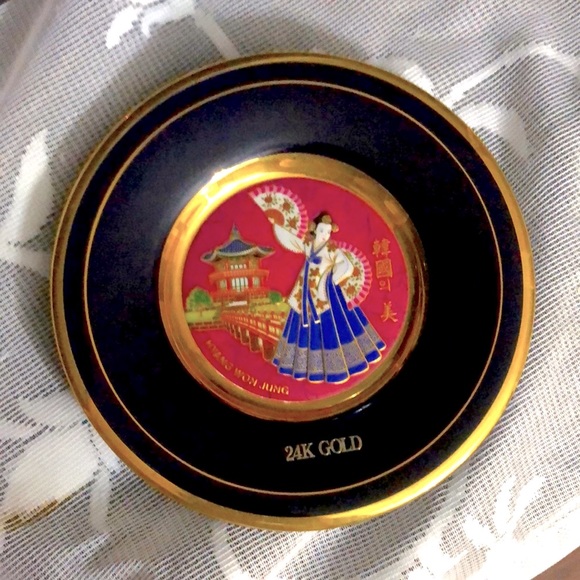 Korean 24K handcrafted appetizer plate - Picture 1 of 3